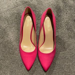 Michael Kohrs Hot Pink Satin Pumps Size 9